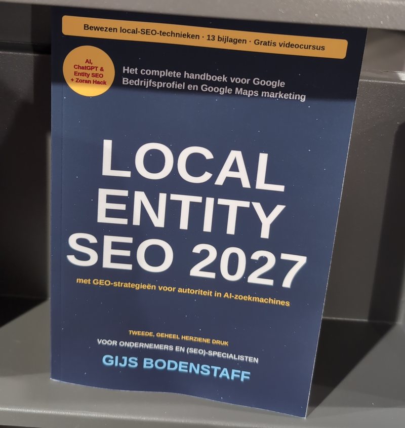Local Entity SEO 2027 van Gijs Bodenstaff in het boekenschap van een Bruna-winkel